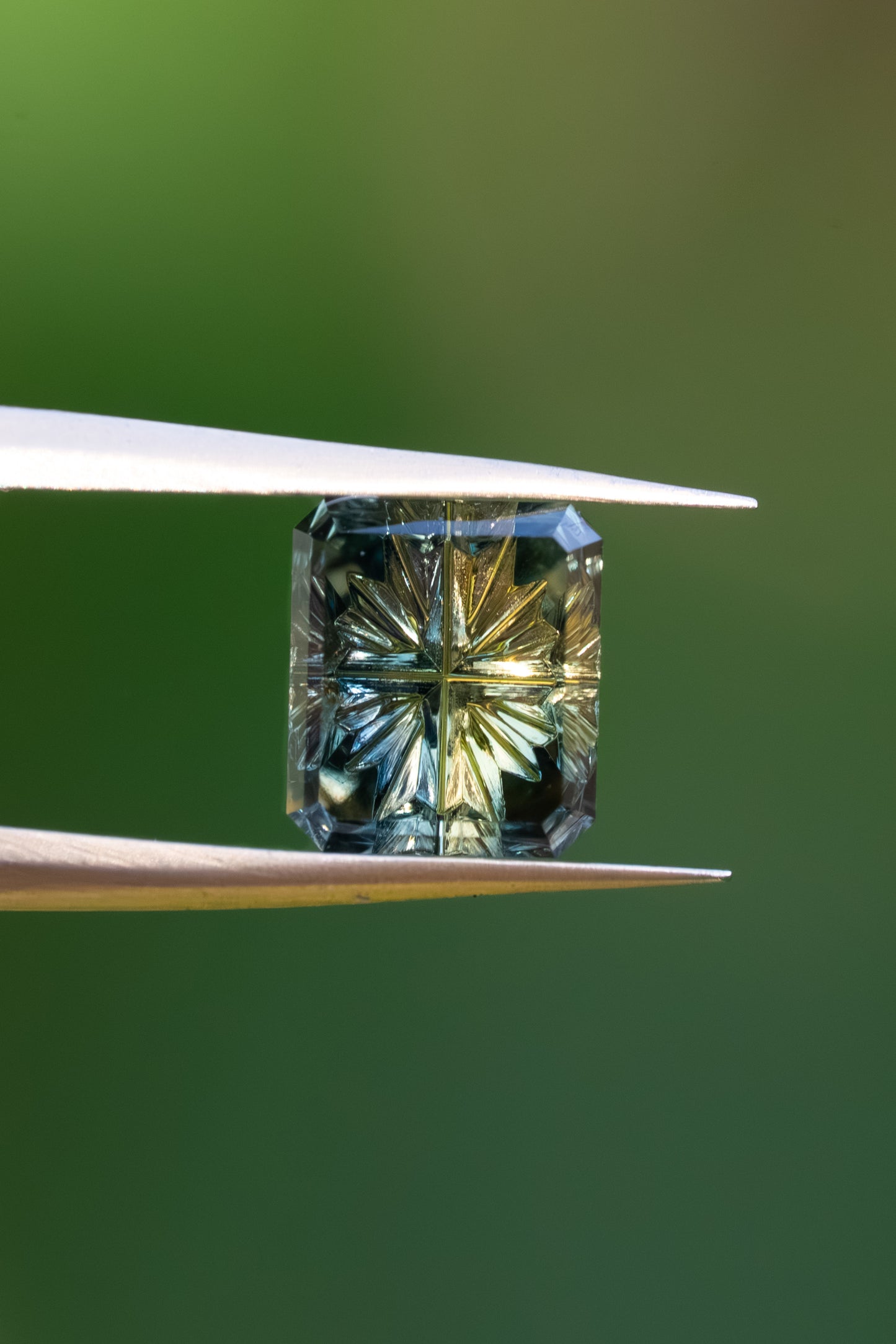 1.06 Carat Parti Yellow Green Kenyan Sapphire