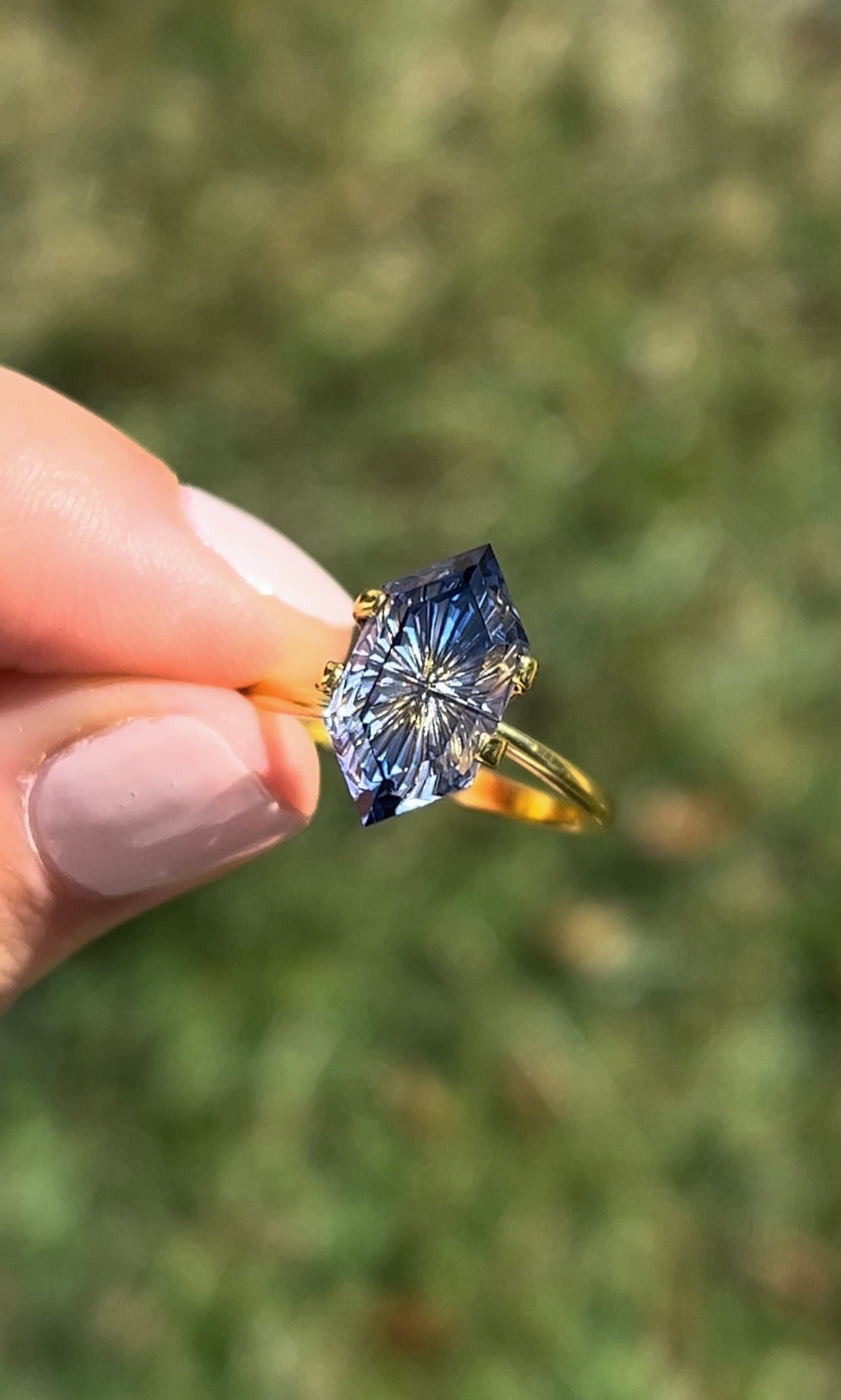 4.55 Carat Two Toned Blue Fantasy Cut Lab Sapphire