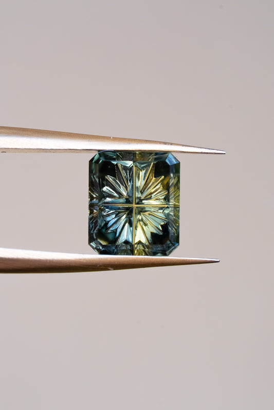 1.06 Carat Parti Yellow Green Kenyan Sapphire