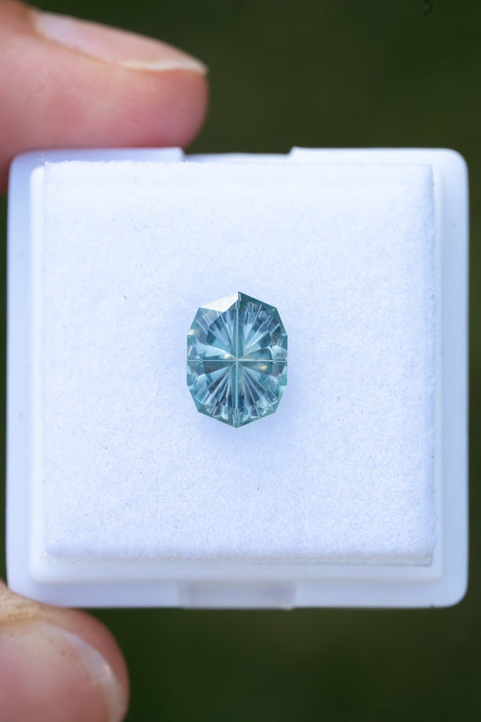 1.39 Carat Color Change Unheated Montana Sapphire