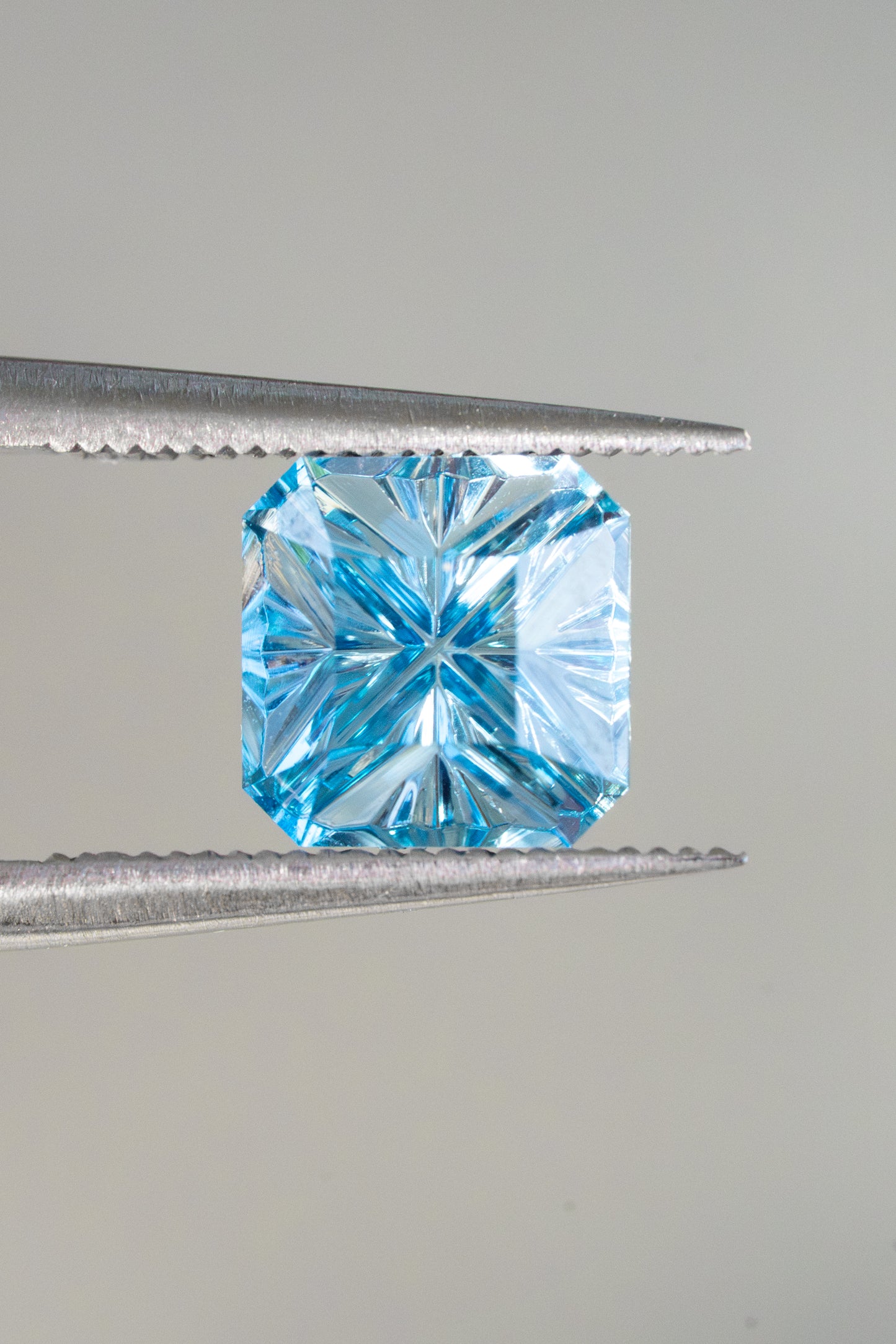 1.92 Carat Turquoise Blue Lab Sapphire