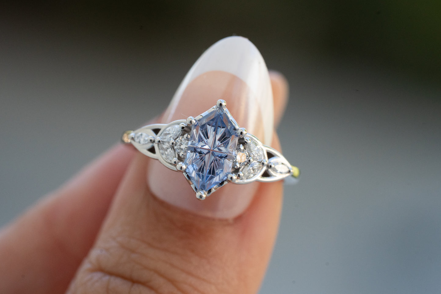 The Reverie Ring with 1.39 Carat Periwinkle Lab Sapphire- Size 7